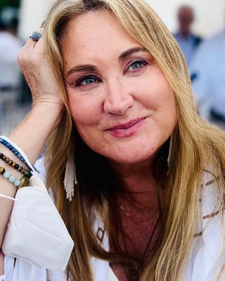 Photo of Gillian Elizabeth Sinclair, Clinical Social Work/Therapist, LCSW, MA, CHT