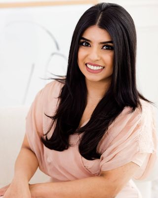 Photo of Haniah Khalid, Registered Social Worker, MSW, RSW