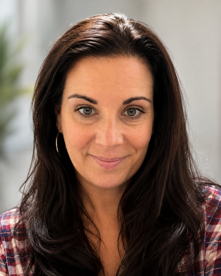 Photo of Kelly Alexander, Counselor, LCPC