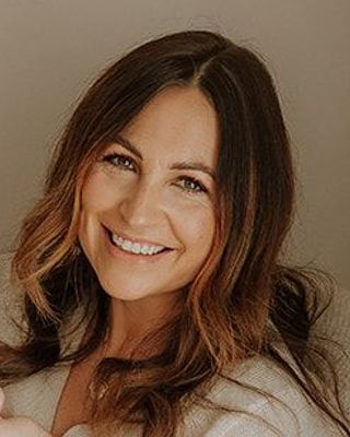 Photo of Jenna Mountain, Psychotherapist, MBABCP