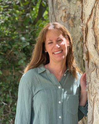 Photo of Linda Bernson-Tang, Marriage & Family Therapist Associate, AMFT