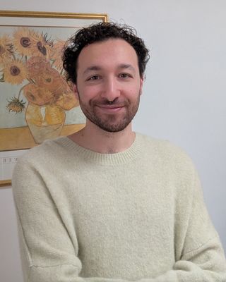 Photo of Chris Burgess, Clinical Social Work/Therapist, LLMSW