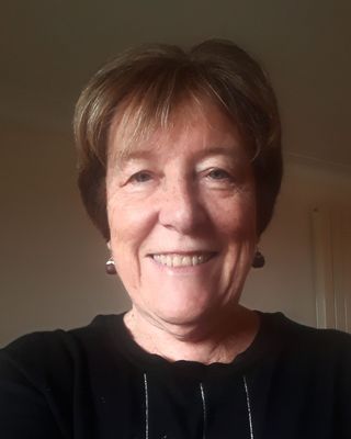 Photo of Maureen Elizabeth Linsdell, Psychotherapist, MA, MBACP Accred