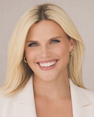 Photo of Noelle Farley, Pre-Licensed Professional, AMFT, MA