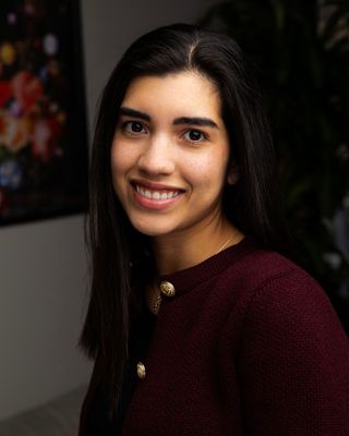 Photo of Stephany Perez, Pre-Licensed Professional