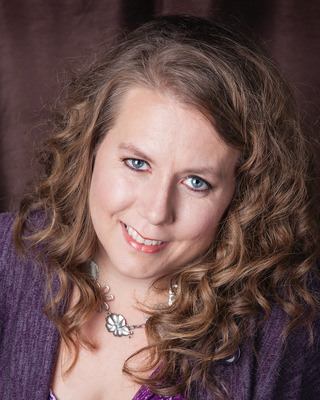 Photo of Lareina Dibben, Registered Provisional Psychologist in Edmonton, AB