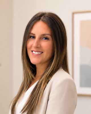 Photo of Carly Noodelman, Registered Social Worker, MSW, TS