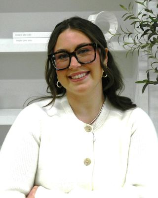 Photo of Emma Weber, Registered Psychotherapist (Qualifying)