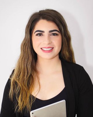 Photo of Christina DeFranco, Registered Psychotherapist (Qualifying), HBA, RYT-500