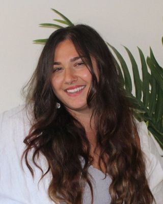 Photo of Ariana Victoria Galante-Amendola - Anxiously Human Counseling (Ariana Galante, LCSW), Clinical Social Work/Therapist, LCSW