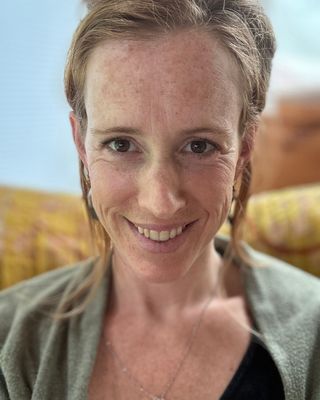 Photo of Lara Darrow Holmes - Somatic Therapy w/ Lara Darrow Holmes, Counselor, LCMHC, MA, RSMT, E-RYT