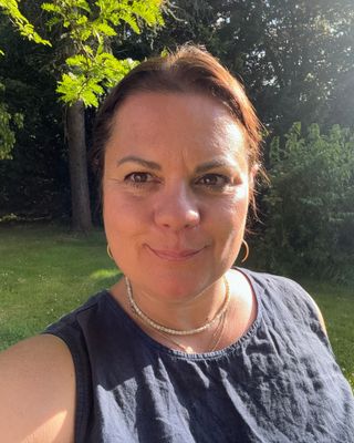 Photo of Vicky Ritchens, Counsellor, MBACP