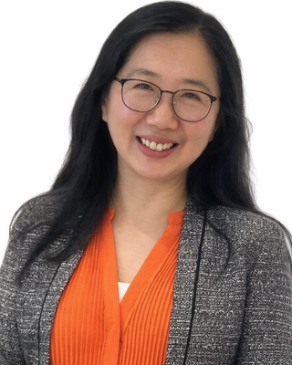 Photo of Vicky Liu, Registered Social Worker, MA, RSW, BSW