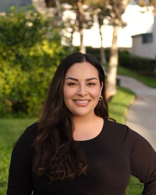 Photo of Lesley Miranda, Marriage & Family Therapist Associate, AMFT, APCC