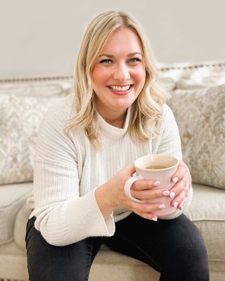 Photo of Mandy Adam, Registered Psychotherapist (Qualifying)