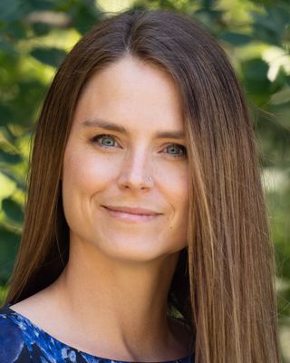 Photo of Stephanie Chisholm, Psychologist in Alberta