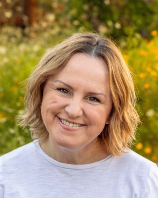 Photo of Raluca Dumitru, Clinical Social Work/Therapist, LCSW