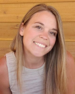 Photo of Eva Bergholz, Pre-Licensed Professional