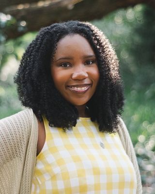 Photo of Fay Ifversen-Davis, LCSW Associate , MSW, LCSWA