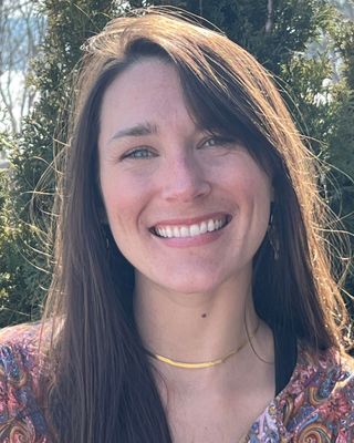 Photo of Isabella Joynt, Art Therapist, LCAT