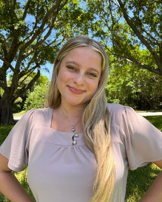 Photo of Mackenzie Lyons, Pre-Licensed Professional, R-MHCI, NCC, MEd