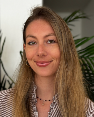 Photo of Molly Simon, Licensed Master Social Worker, LMSW