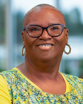 Photo of Naeemah Johnson - Intergenerational Healing and Wellness Collective, Clinical Social Work/Therapist, MSW, CMHS, LICSW