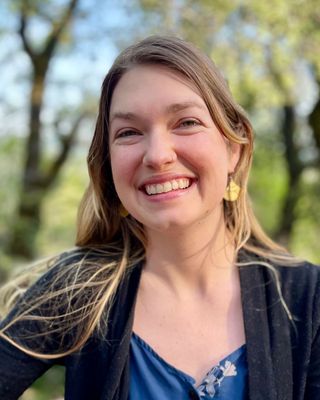 Photo of Liz Vines, Marriage & Family Therapist, MA, LMFT, EMDR