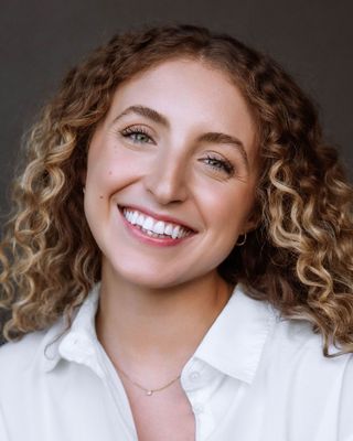 Photo of Allison Ference, Registered Psychotherapist (Qualifying), RP(Q)