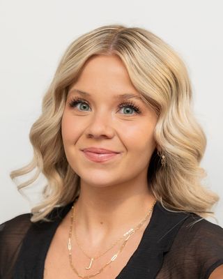 Photo of Julee Mae Anderson, Lic Clinical Mental Health Counselor Associate, LCMHC-A