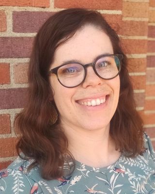 Photo of Karen Harvey, Marriage & Family Therapist, MS, LMFT