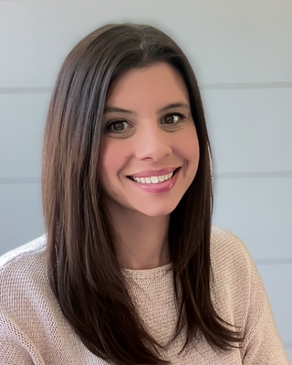 Photo of Liz Modugno, Clinical Social Work/Therapist, LCSW, LADC