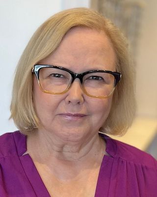 Photo of Dawn Louise Clyde - Custom Counselling Therapy, Registered Psychotherapist, RP