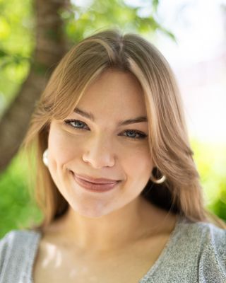 Photo of Julianne Mosher - Julianne Mosher, LMHC, Teens & Adults, Licensed Mental Health Counselor, LMHC