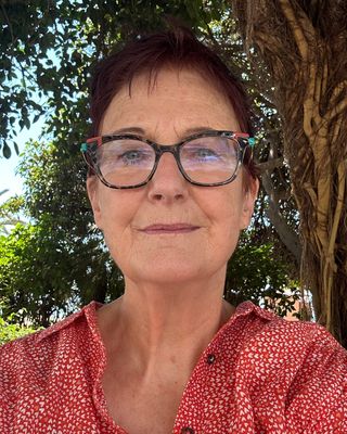 Photo of Helen Lavelle, Counsellor, MBACP