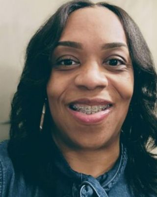 Photo of Ananeshia Dubose, Master Social Worker