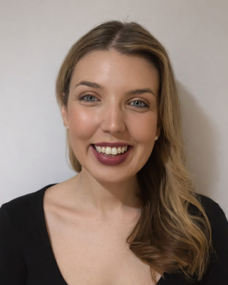 Photo of Dr Hannah Taylor, Psychologist, PsychD, HCPC - Clin. Psych.