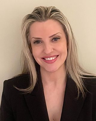 Photo of Maya Macbeth, Registered Psychotherapist (Qualifying), MACP