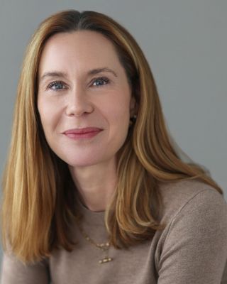 Photo of Sarah Duke, Psychotherapist, Pre-Accredited Member IACP