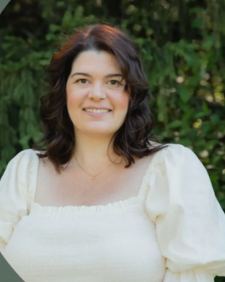 Photo of Kayla Cardinal, Registered Social Worker, MSW, RCSW, RCAT