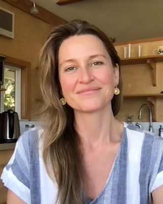 Photo of Jen Poole, Marriage & Family Therapist, MA, LMFT