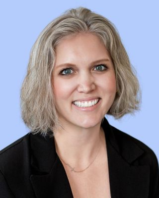 Photo of Eliza Russ, Clinical Social Work/Therapist, LCSW, CEDS-C, MBA