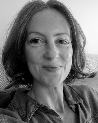 Photo of Sheena Symes, Psychotherapist, UKCP Trainee