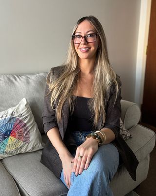 Photo of Olivia Mertinat, Pre-Licensed Professional, LSW