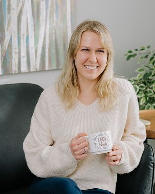 Photo of Stephanie Kaczer, Registered Psychotherapist (Qualifying)