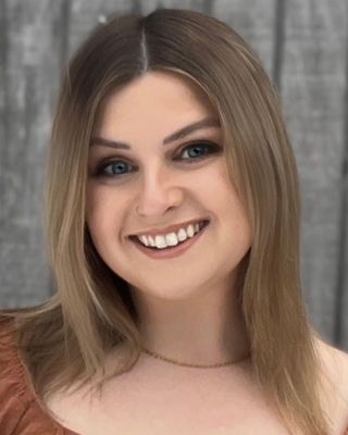Photo of Katie Divers, Clinical Social Work/Therapist in 02906, RI