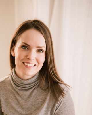 Photo of Jennifer Manche, Clinical Social Work/Therapist, LICSW, CGT