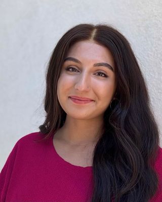 Photo of Simi Tafoya, Provisional Mental Health Counselor, MA, P-LMHC