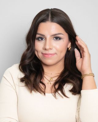 Photo of Laura Lopez, Pre-Licensed Professional, MS, LPC-A