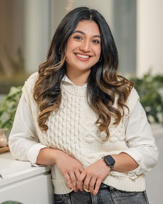 Photo of Zara Khan, LPC, Licensed Professional Counselor